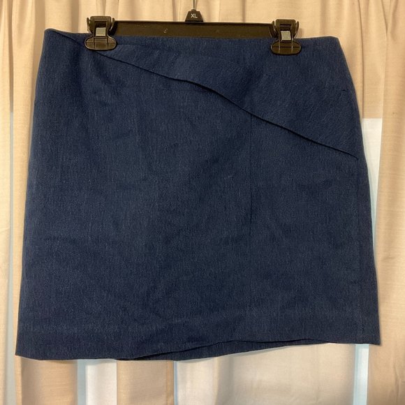 Halston Heritage Denim Skirt Layer Detail 10 Blue Mini New NWT - Picture 1 of 7